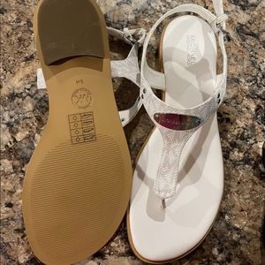 Brand new MK size 9M